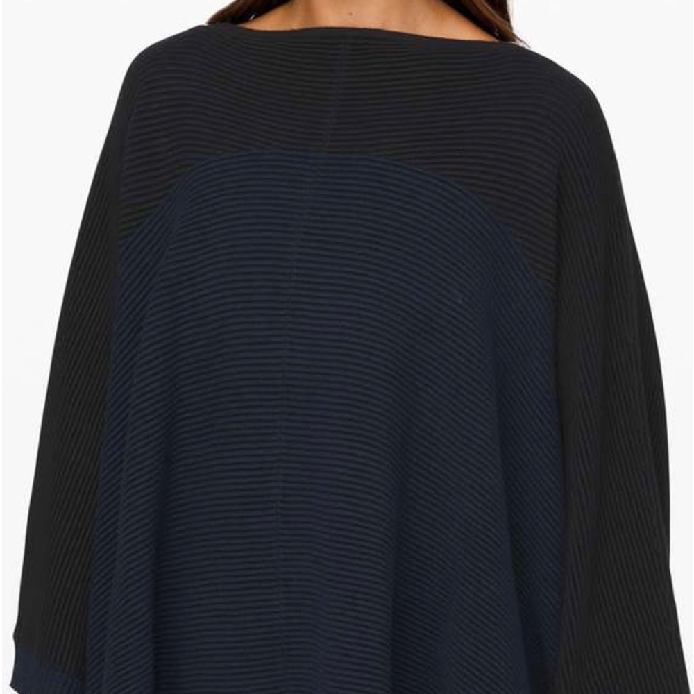 Lululemon It all lines up poncho OS